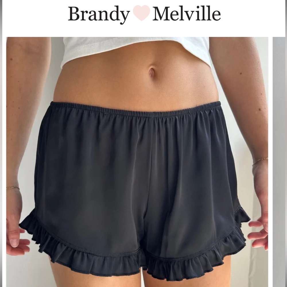 BRANDY MELVILLE SILK BLACK SHORTS